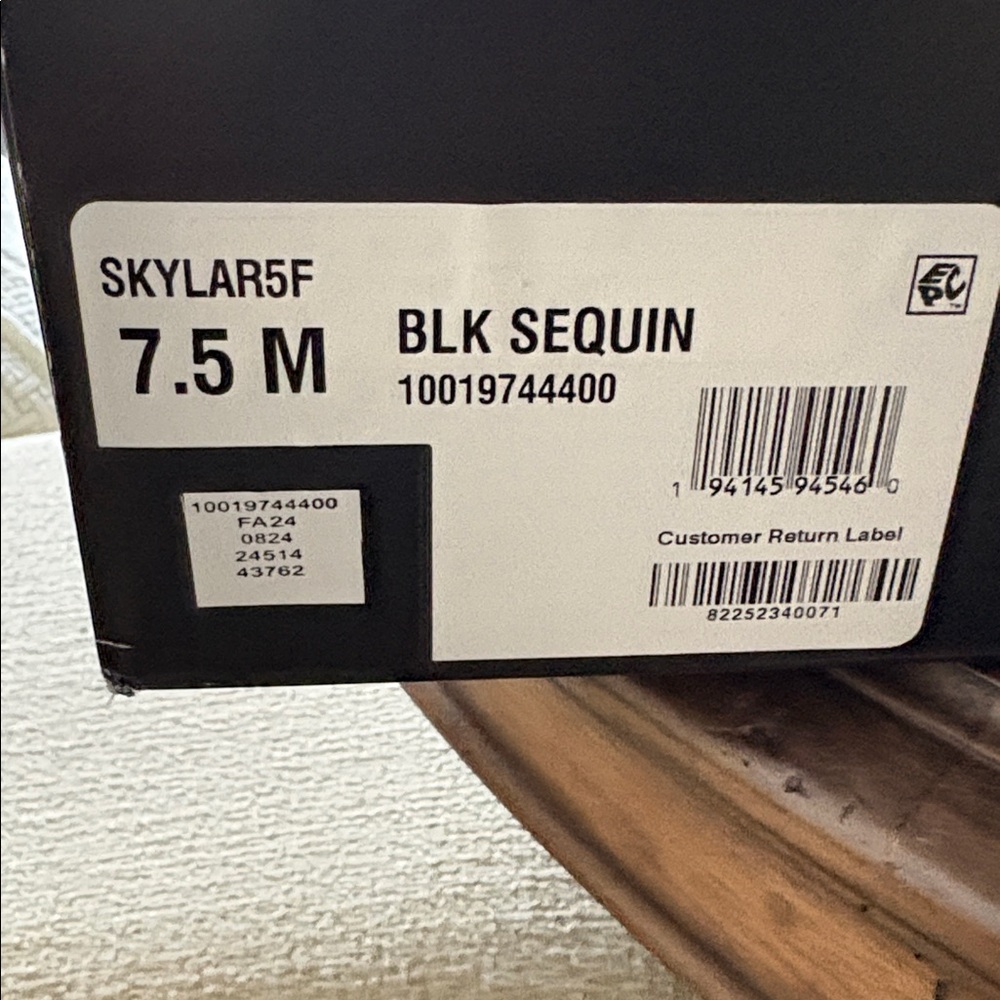 INC Skylar Black Sequin Boot NIB Size 7.5 M - Picture 5 of 6